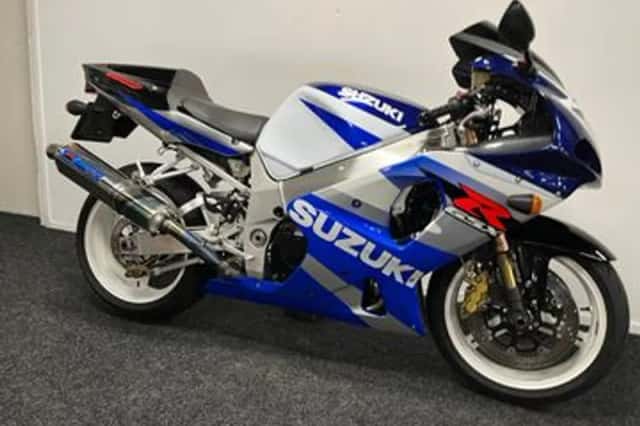Suzuki GSX-R1000 (2002) thumbnail 4