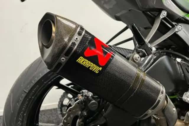 Kawasaki ZX 6R Ninja (2020) thumbnail 3