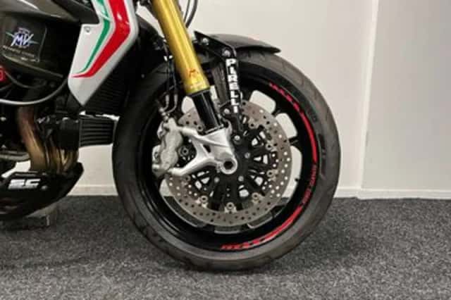 MV Agusta Dragster 800RC (2017) thumbnail 6