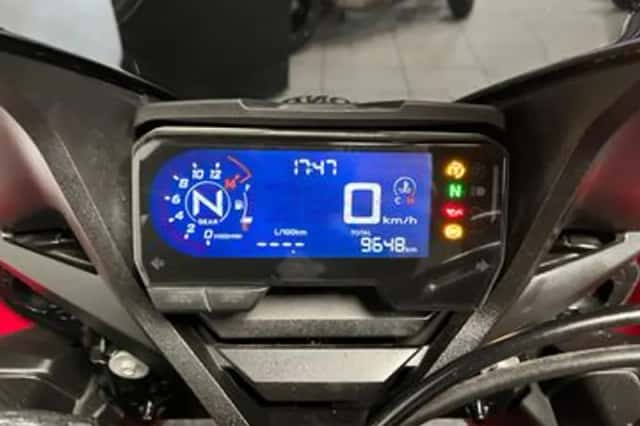 Honda CBR650R (2021) thumbnail 2
