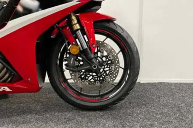 Honda CBR650R (2021) thumbnail 5