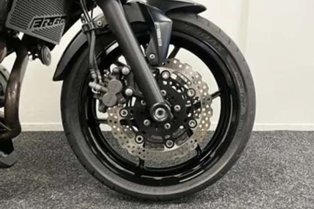 Kawasaki Er-6n (2014) thumbnail 6
