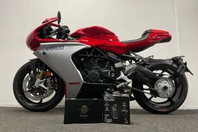 MV Agusta Superveloce 800 (2026) thumbnail 3