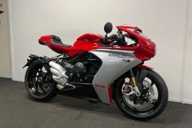 MV Agusta Superveloce 800 (2026) thumbnail 5