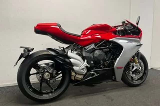 MV Agusta Superveloce 800 (2026) thumbnail 6