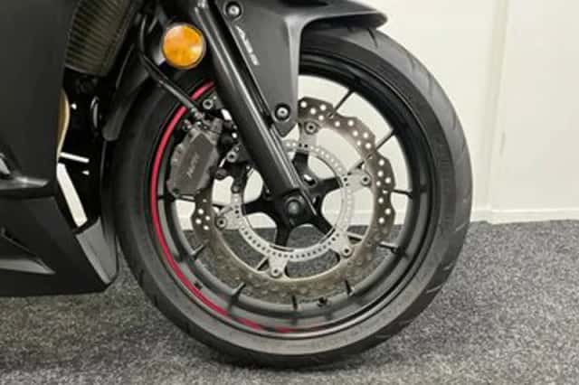 Honda CBR500R (2019) thumbnail 6