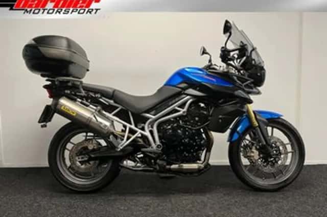 Triumph Tiger 800 (2011) thumbnail 1