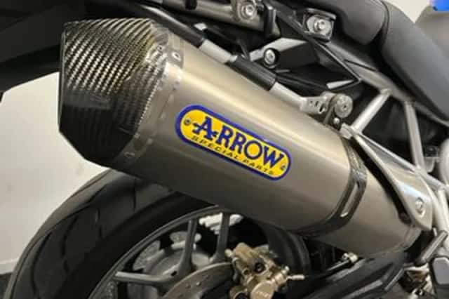 Triumph Tiger 800 (2011) thumbnail 3