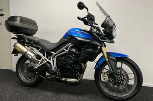 Triumph Tiger 800 (2011) thumbnail 4