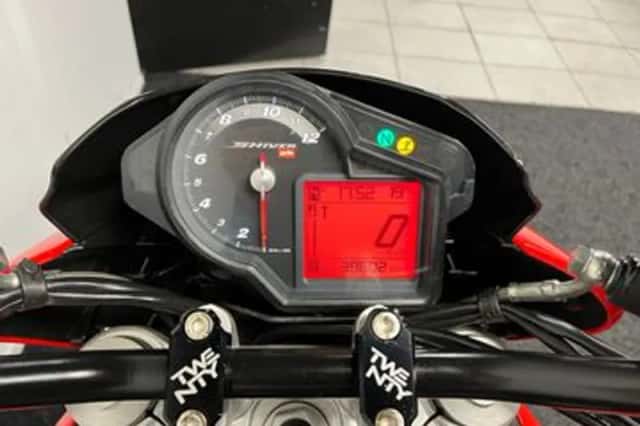 Aprilia Shiver 750 (2011) thumbnail 2