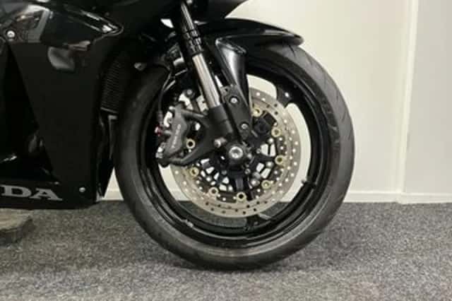 Honda CBR600RR (2008) thumbnail 5
