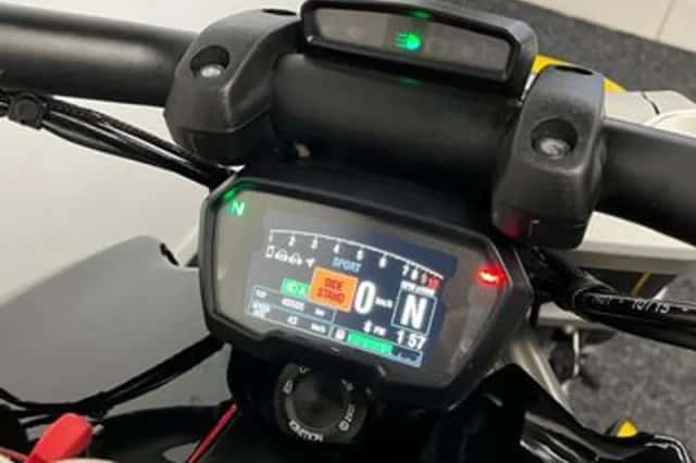 Ducati Xdiavel S (2016) thumbnail 2