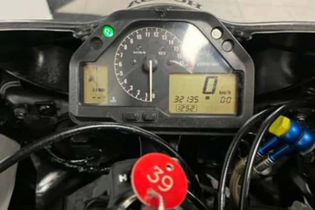 Honda CBR600RR (2003) thumbnail 2