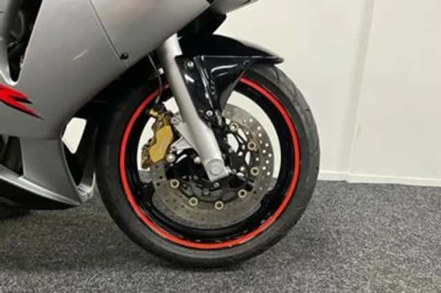 Honda CBR600RR (2003) thumbnail 6