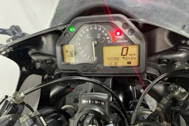 Honda CBR600RR (2003) thumbnail 2