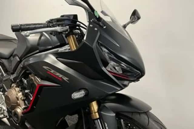 Honda CBR650R (2020) thumbnail 3