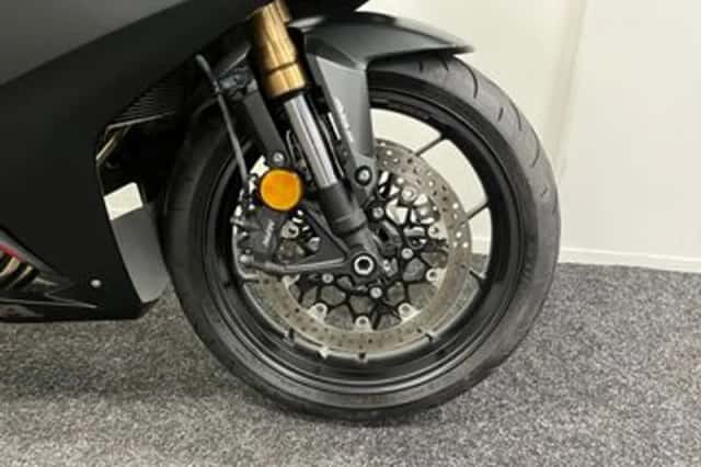 Honda CBR650R (2020) thumbnail 6