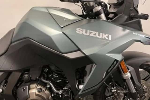 Suzuki V-Strom 800 (2024) thumbnail 3