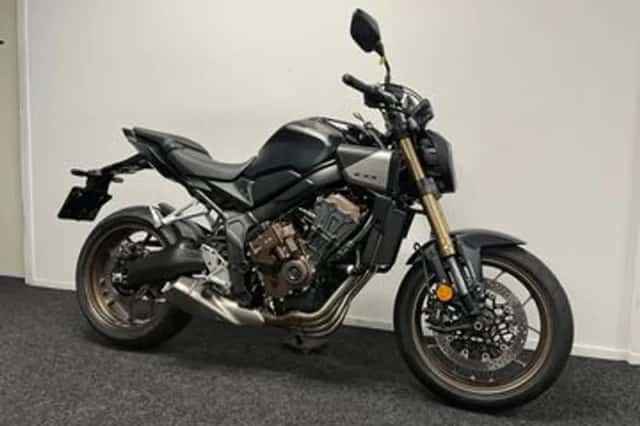 Honda CB650R (2025) thumbnail 4
