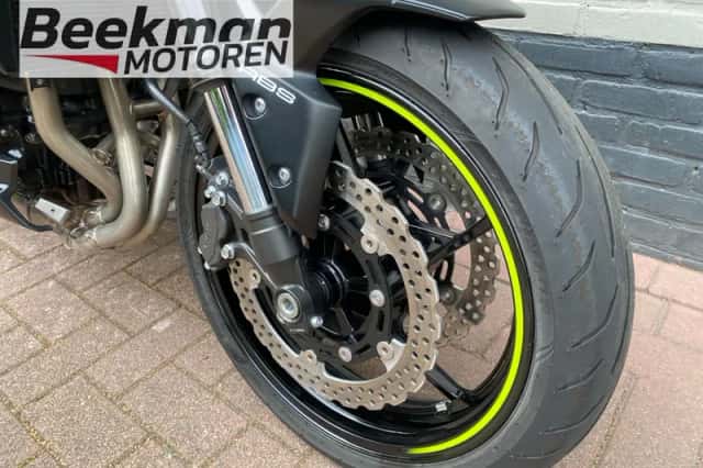 Kawasaki Z900 (2021) thumbnail 6