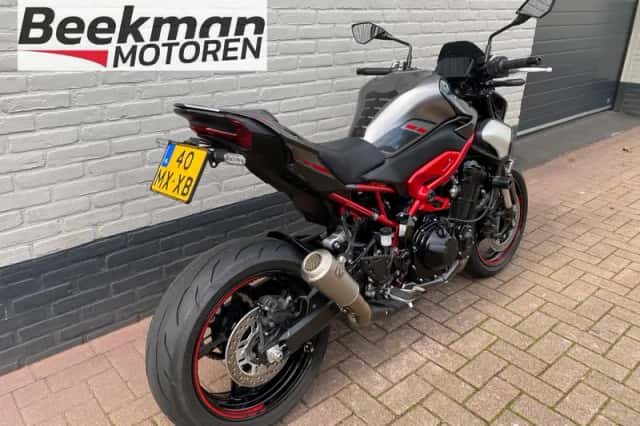 Kawasaki Z900 (2025) thumbnail 1