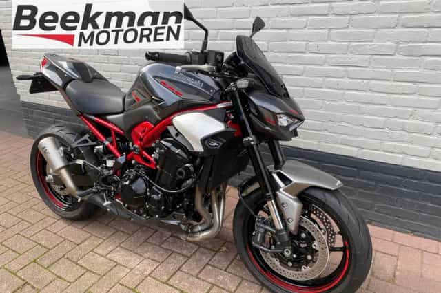 Kawasaki Z900 (2025) thumbnail 2