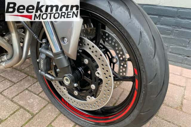 Kawasaki Z900 (2025) thumbnail 3