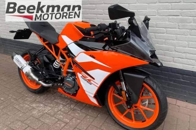 KTM RC 125 (2017) thumbnail 2