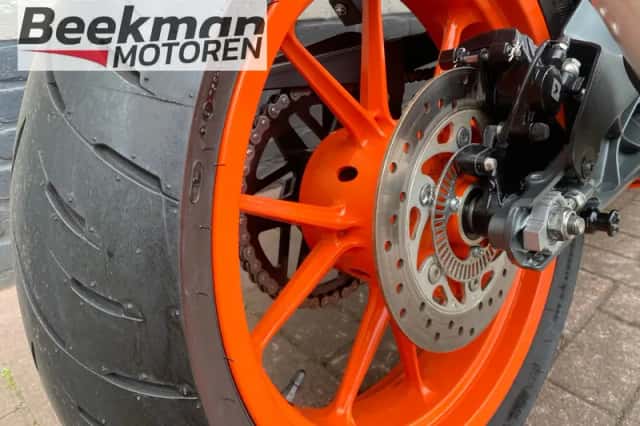 KTM RC 125 (2017) thumbnail 5