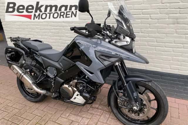 Suzuki V-Strom 1050 (2021) thumbnail 2
