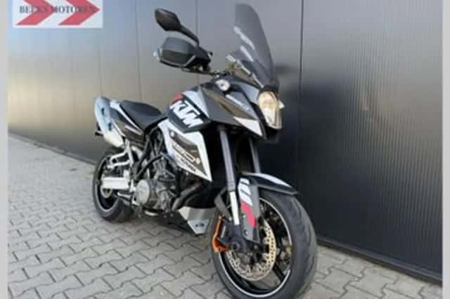 KTM 990 Supermoto T (2010) thumbnail 2