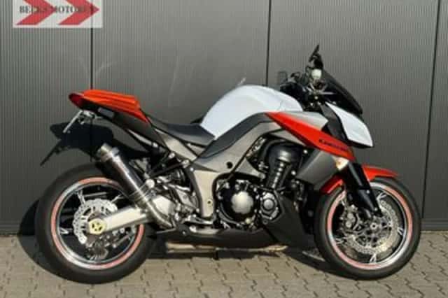 Kawasaki Z1000 (2010) thumbnail 1