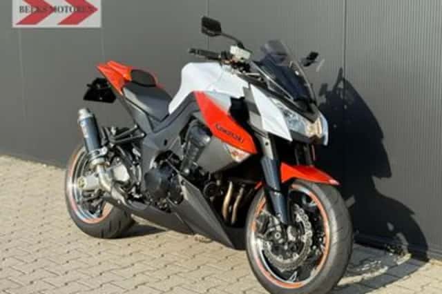 Kawasaki Z1000 (2010) thumbnail 2