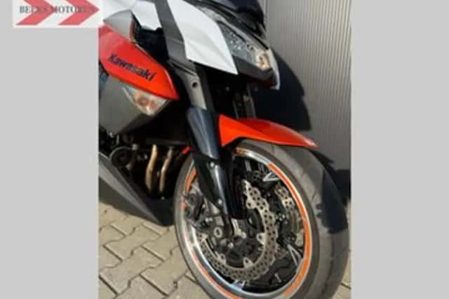 Kawasaki Z1000 (2010) thumbnail 6