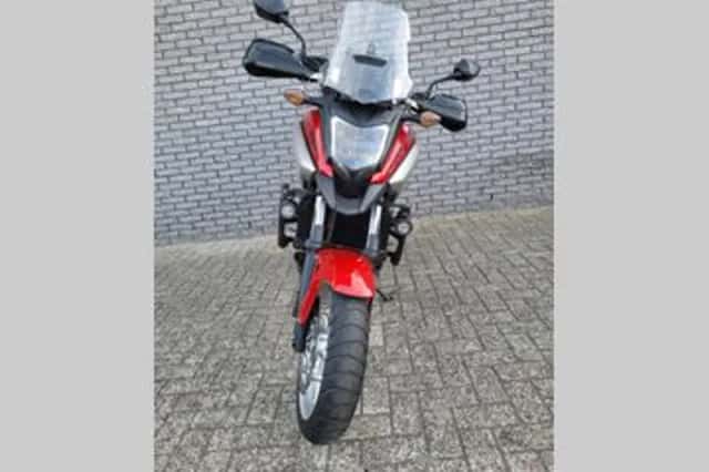 Honda NC750X (2016) thumbnail 2