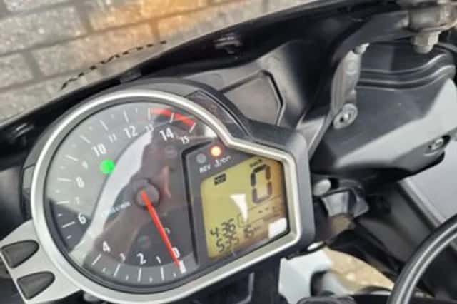 Honda CBR 1000 RR Fireblade (2008) thumbnail 6