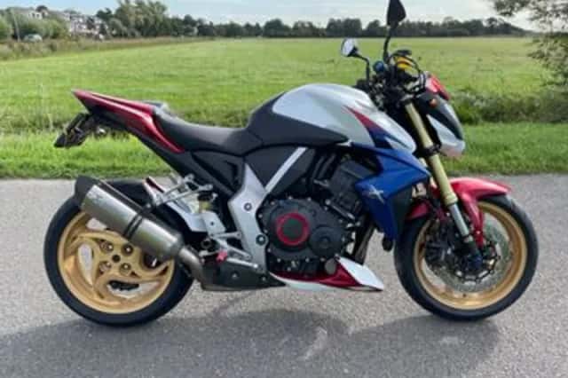 Honda CB1000R (2011) thumbnail 1