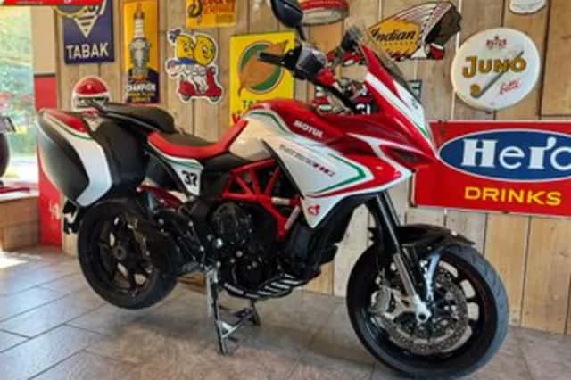 MV Agusta Turismo Veloce 800 RC (2017) thumbnail 2