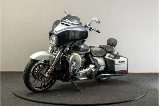 Harley-Davidson Cvo Street Glide (2019) thumbnail 5