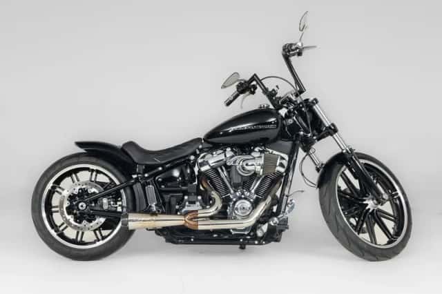 Harley-Davidson Breakout (2018) thumbnail 2