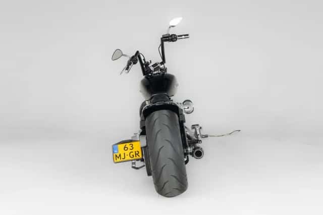 Harley-Davidson Breakout (2018) thumbnail 3