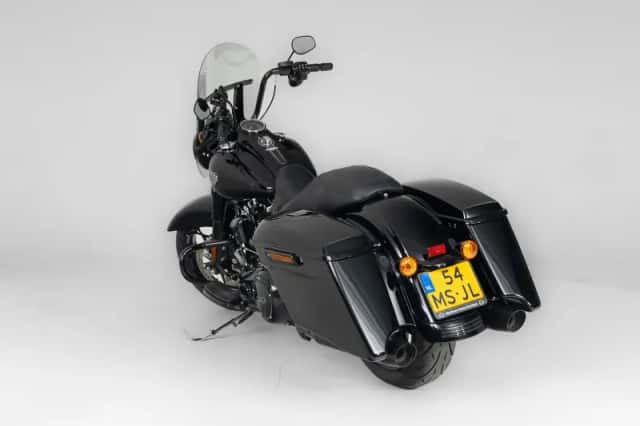 Harley-Davidson Road King (2023) thumbnail 4