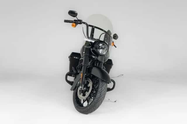 Harley-Davidson Road King (2023) thumbnail 6