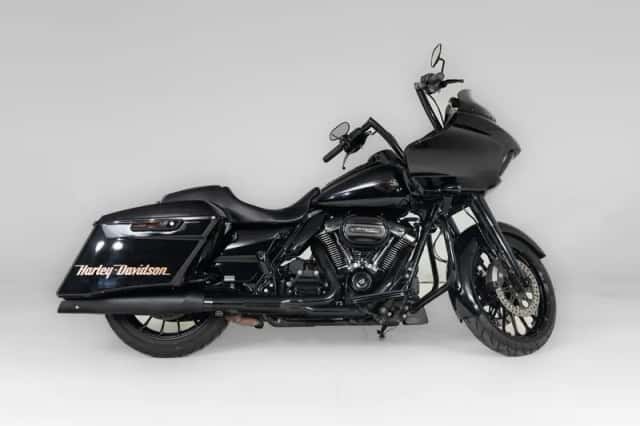 Harley-Davidson Road Glide (2016) thumbnail 2