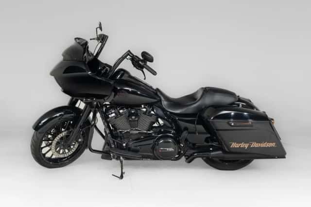 Harley-Davidson Road Glide (2016) thumbnail 5