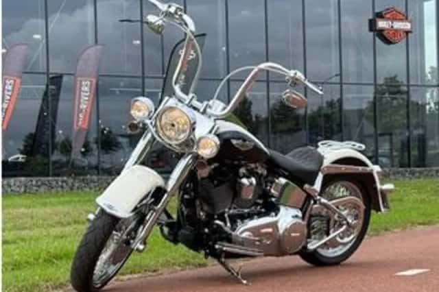 Harley-Davidson Softail Deluxe (2013) thumbnail 1