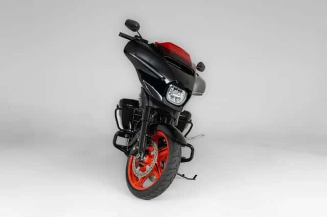 Harley-Davidson FLHX (2025) thumbnail 2