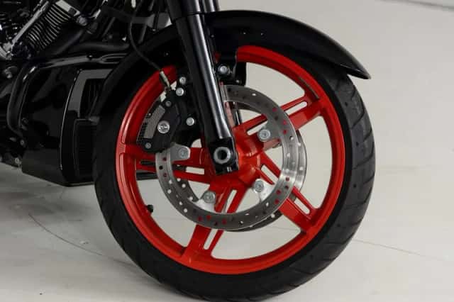 Harley-Davidson FLHX (2025) thumbnail 3