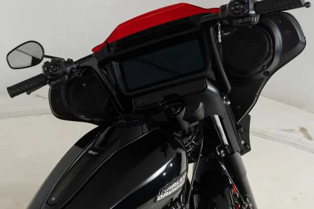 Harley-Davidson FLHX (2025) thumbnail 6