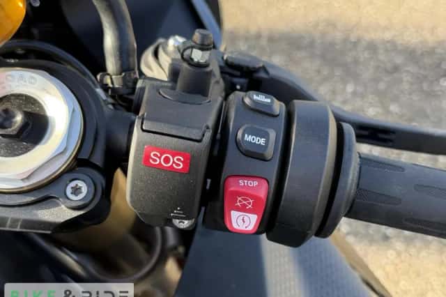 BMW S 1000 RR (2026) thumbnail 6
